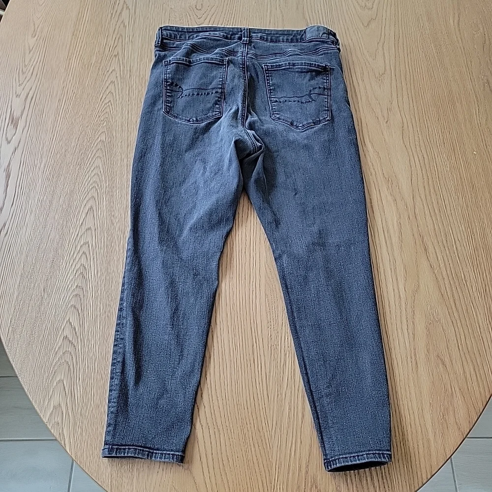 American Eagle Outfitters stylish straight